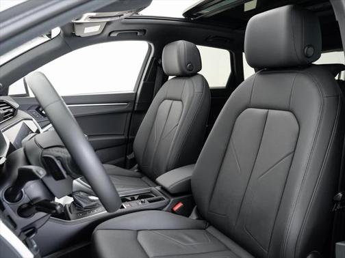 2022 Audi Q3 45 S line Premium