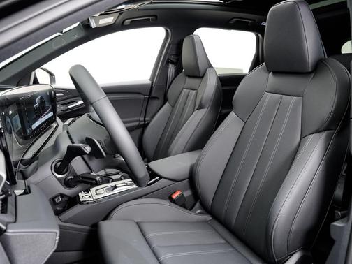 Mythos Black Metallic 2027 Audi Q6 e-tron Premium Plus