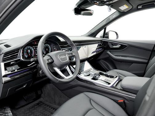 Samurai Gray Metallic 2025 Audi Q7 55 Premium Plus