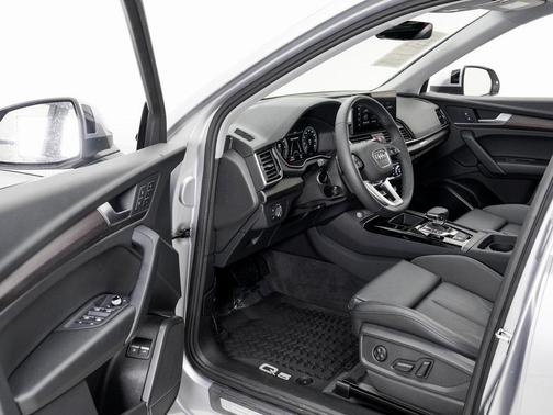 2024 Audi Q5 e 55 S line Premium Plus