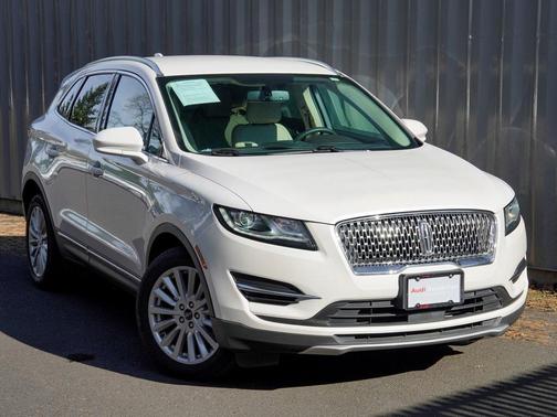 2019 Lincoln MKC Standard