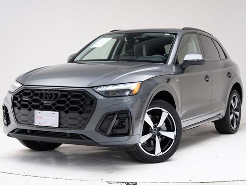 Daytona Gray Pearl Effect 2023 Audi Q5 45 S line Prestige