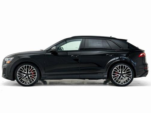 2026 Audi SQ8 4.0T Prestige