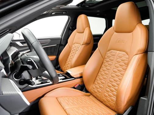 Sebring Black Crystal Effect 2021 Audi RS 6 Avant 4.0T