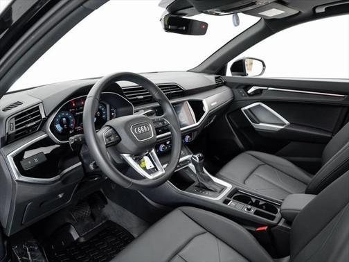 2022 Audi Q3 45 S line Premium Plus