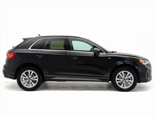 2022 Audi Q3 45 S line Premium Plus
