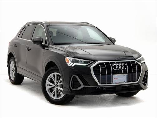 2022 Audi Q3 45 S line Premium Plus