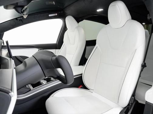 2023 Tesla Model X Plaid Tri Motor All-Wheel Drive