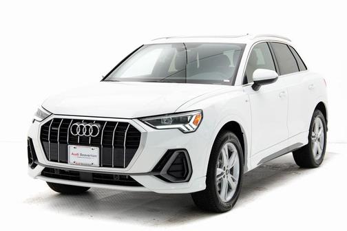 2024 Audi Q3 45 S line Premium Plus