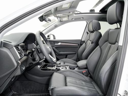 2025 Audi Q5 45 S line Premium Plus