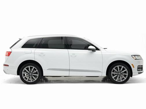 2019 Audi Q7 55 Prestige