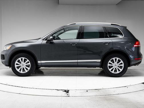 Dark Flint 2014 Volkswagen Touareg 3.6L Sport