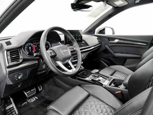 2023 Audi SQ5 3.0T Premium Plus