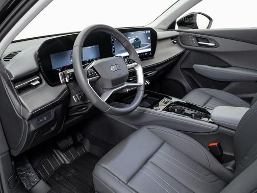 Mythos Black Metallic 2026 Audi Q3 TFSI quattro S tronic