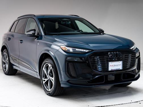 2027 Audi Q6 e-tron Premium Plus quattro