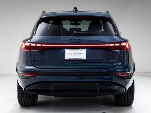 2027 Audi Q6 e-tron Premium Plus quattro