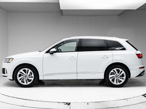 Glacier White 2023 Audi Q7 55 Prestige