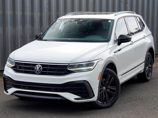 2022 Volkswagen Tiguan 2.0T SE R-Line Black 4MOTION