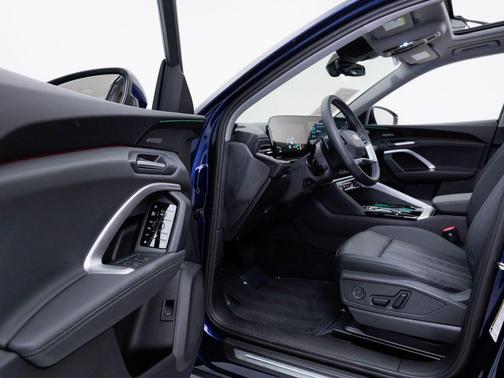 Navarra Blue Metallic 2025 Audi Q5 Premium Plus TFSI quattro S tronic