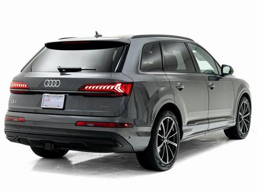 2023 Audi Q7 55 Prestige