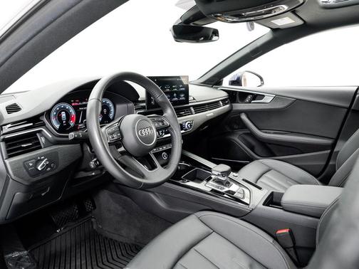 Navarra Blue Metallic 2020 Audi A5 Sportback 45 Premium Plus