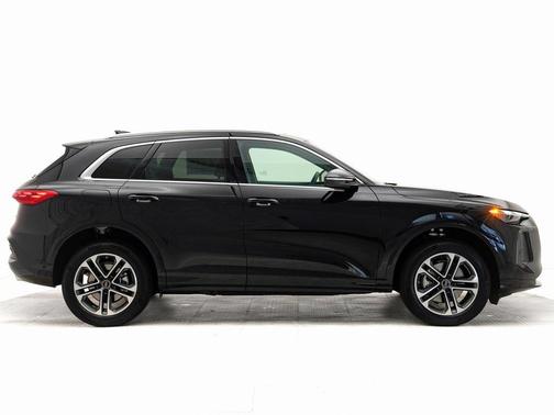 2025 Audi Q5 Premium