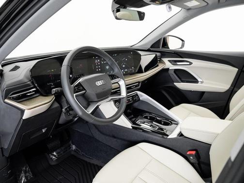 2025 Audi Q5 Premium