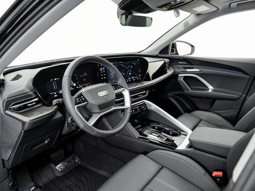 2025 Audi Q5 Premium Plus TFSI quattro S tronic