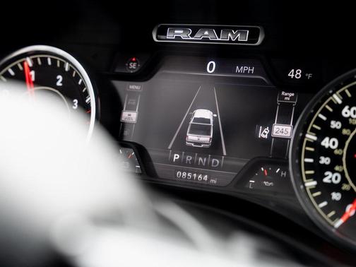 2020 RAM 2500 Laramie Crew Cab 4x4 6'4' Box