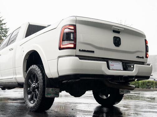 2020 RAM 2500 Laramie Crew Cab 4x4 6'4' Box