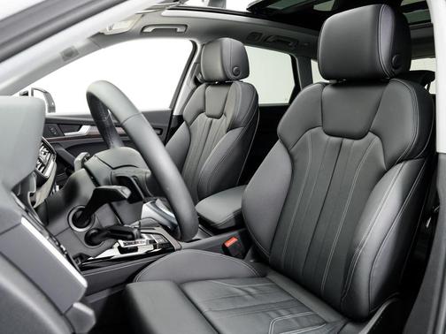 2025 Audi Q5 45 S line Premium Plus