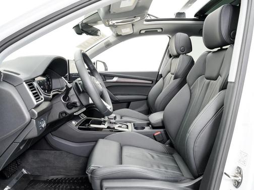 2025 Audi Q5 45 S line Premium Plus