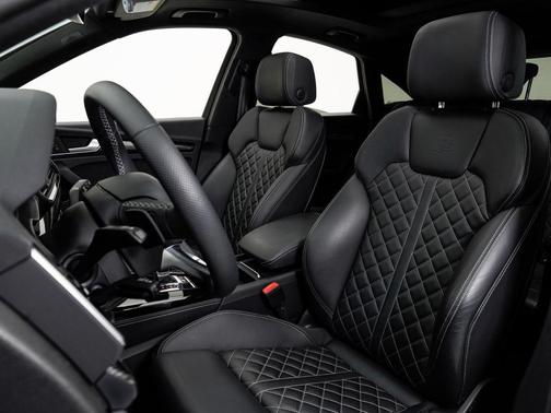 Daytona Gray Pearl Effect 2023 Audi SQ5 3.0T Prestige