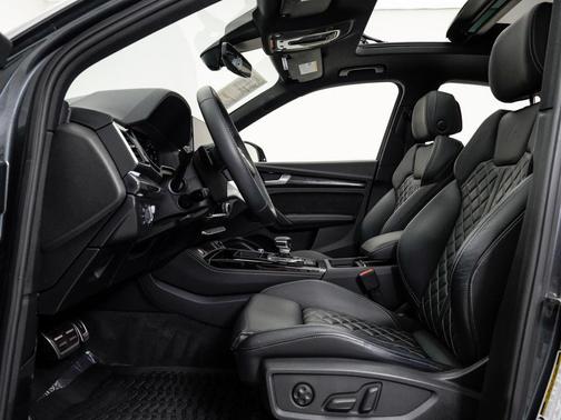 Daytona Gray Pearl Effect 2023 Audi SQ5 3.0T Prestige