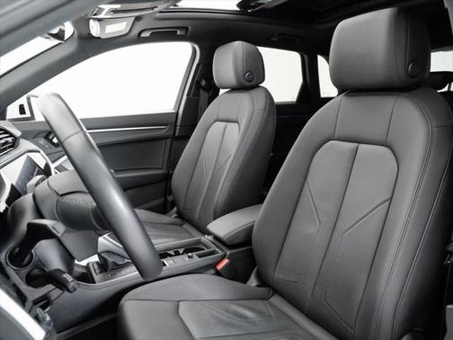 2022 Audi Q3 40 Premium