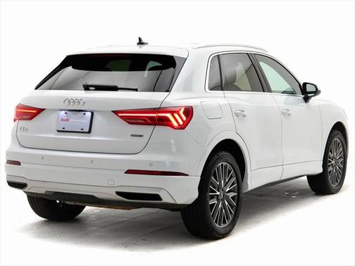 2022 Audi Q3 40 Premium