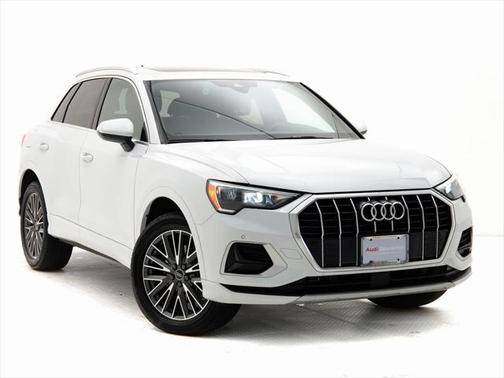 2022 Audi Q3 40 Premium