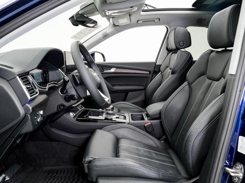 2022 Audi Q5 45 S line Prestige