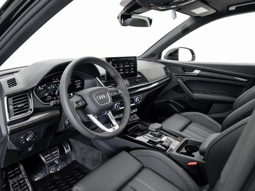 Mythos Black Metallic 2025 Audi SQ5 3.0T Premium Plus