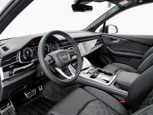 2026 Audi SQ7 4.0T Premium Plus