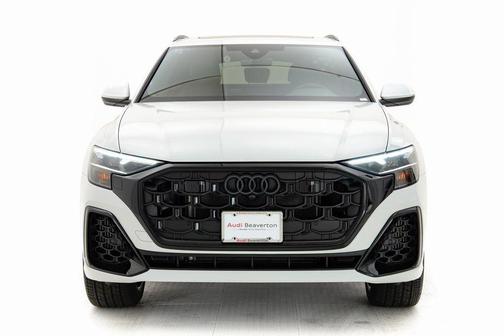 2025 Audi Q8 55 Premium Plus