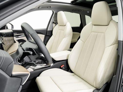 2025 Audi Q5 Prestige TFSI quattro S tronic