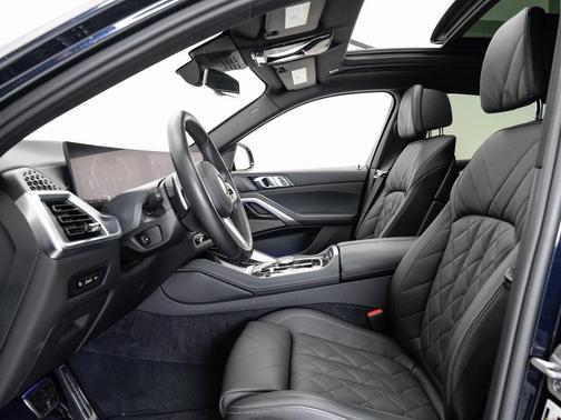 2025 BMW X6 xDrive40i