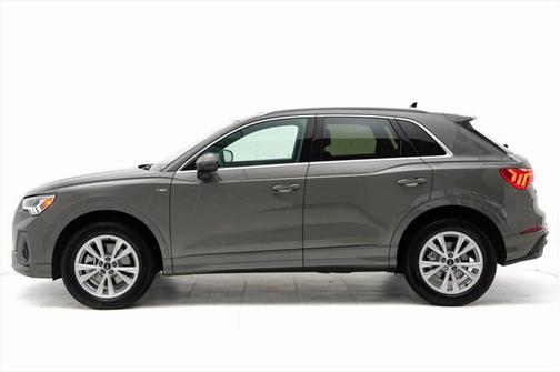 2024 Audi Q3 45 S line Premium Plus