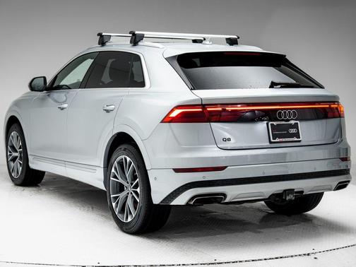 2025 Audi Q8 55 Premium Plus