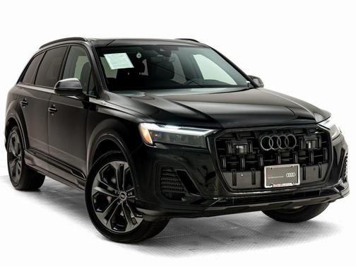 2025 Audi Q7 55 Premium Plus