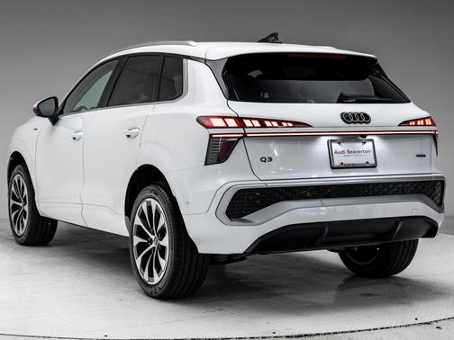 Arkona White 2026 Audi Q3 TFSI quattro S tronic