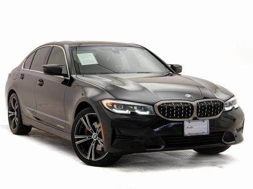 2020 BMW 330 xDrive