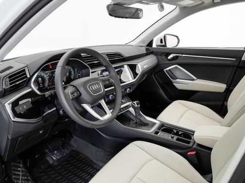 2025 Audi Q3 45 S line Premium Plus