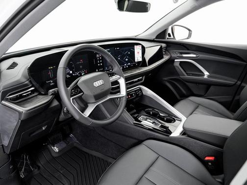 2025 Audi Q5 Premium